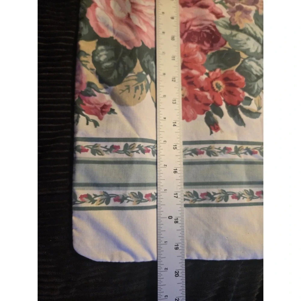 Vintage 1988 Martha Stewart Cannon Mills Floral Queen Pillowcase Set Scalloped